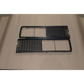 Решітка радіатора ВАЗ 2106 чорна АВТО ДІЛЕР