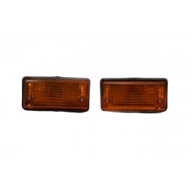 Підфарники ВАЗ 21011 передні (жовте скло, чорні корпус) Формула Світла Підфарники ВАЗ 21011 передні (жовте скло, чорні корпус) Формула Світла