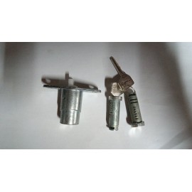 Замок багажника ВАЗ 2101 (10379)